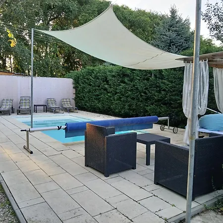 Apartment Rozsa Nyaralo *